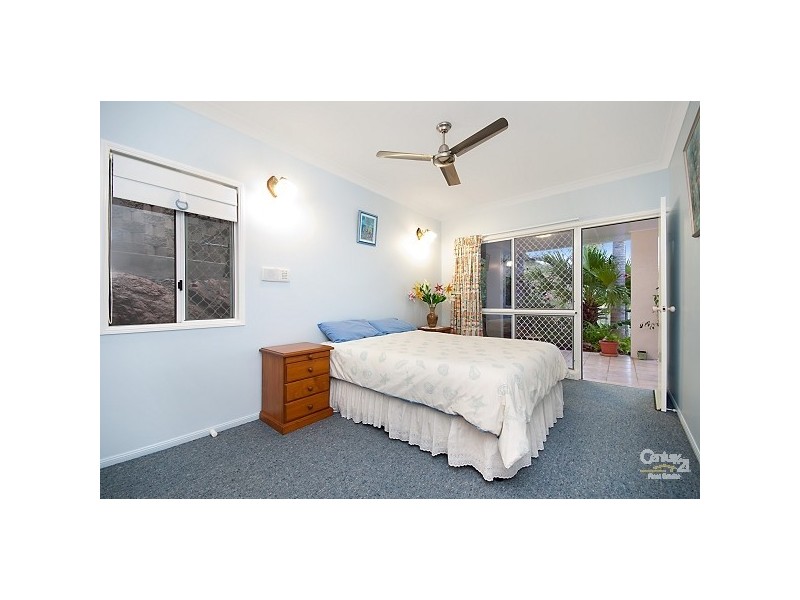 2-19 HILLSIDE CR, Townsville City QLD 4810