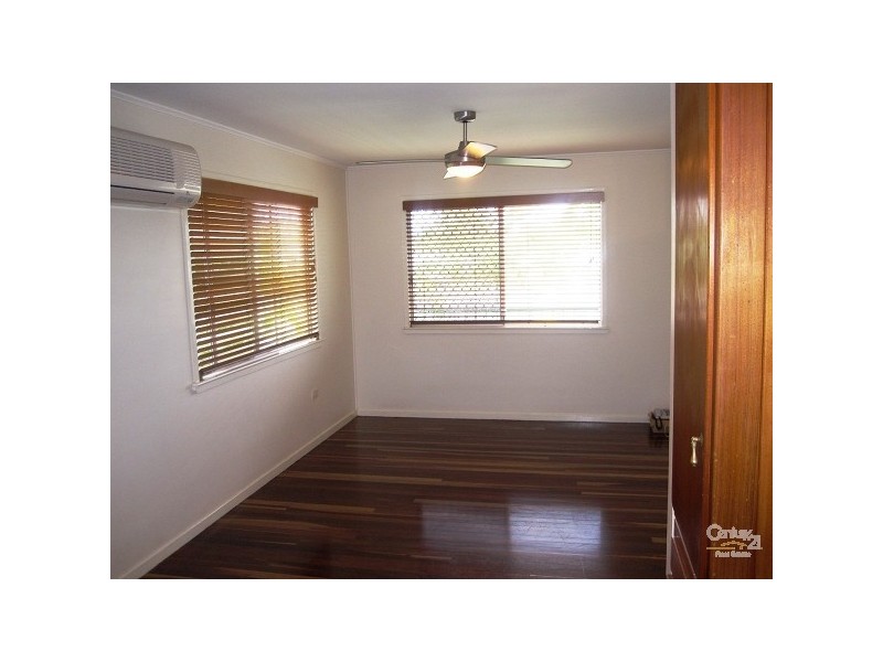 40 GOLLOGLY LANE, Rasmussen QLD 4815