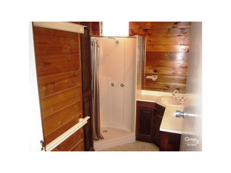 40 GOLLOGLY LANE, Rasmussen QLD 4815