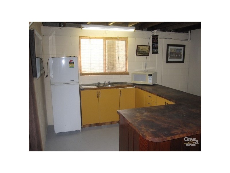 40 GOLLOGLY LANE, Rasmussen QLD 4815