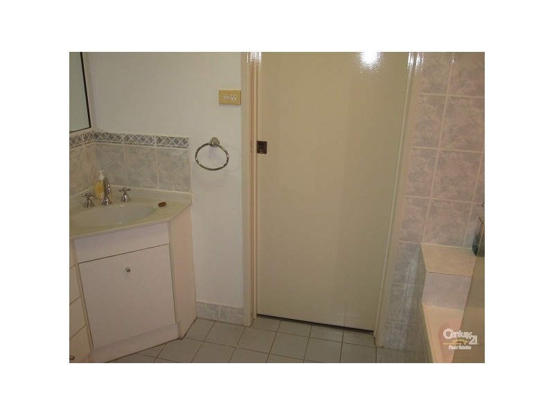 11 COLCHESTER CRS, Kirwan QLD 4817