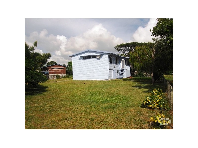 20 HEATLEYS PARADE, Belgian Gardens QLD 4810