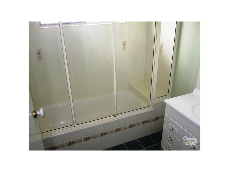 53 BAMBOO CRESCENT, Mount Louisa QLD 4814