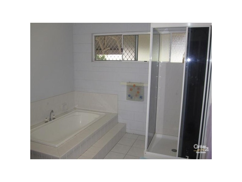 184 MT LOW PARKWAY, Mount Low QLD 4818