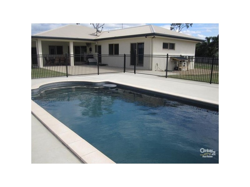 2 NEWELL CT, Mount Low QLD 4818