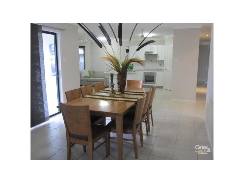 7 SAMSON COURT, Mount Louisa QLD 4814