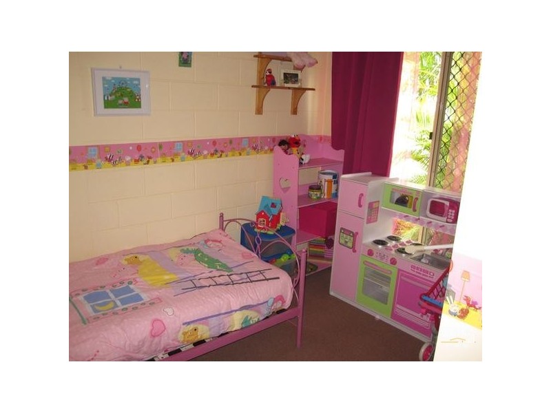 25 GATWICK STREET, Burdell QLD 4818