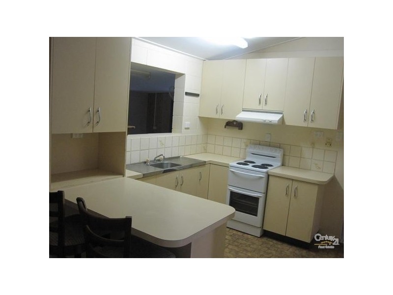 16 DAISY STREET, Kelso QLD 4815