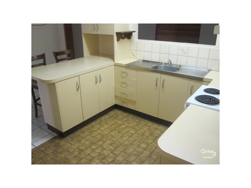 16 DAISY STREET, Kelso QLD 4815