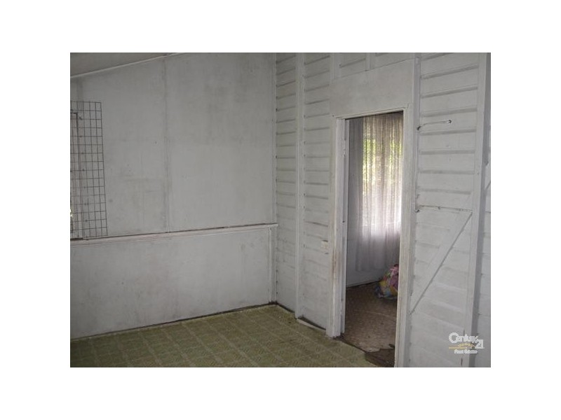 989 RIVERWAY DRIVE, Rasmussen QLD 4815