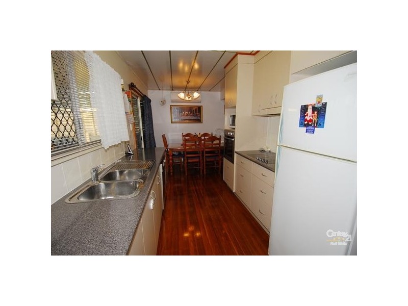 34 SILKY OAK STREET, Kirwan QLD 4817