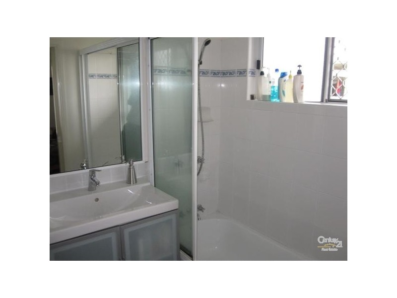 8 COLCHESTER CRESCENT, Kirwan QLD 4817