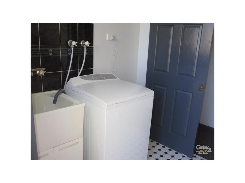 35 CATARACT AVENUE, Rangewood QLD 4817