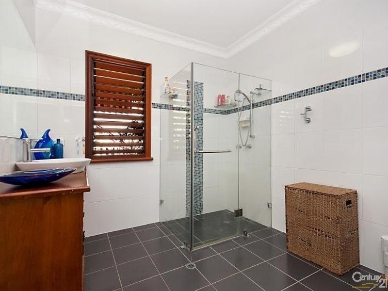 32 REARDON STREET, Currajong QLD 4812