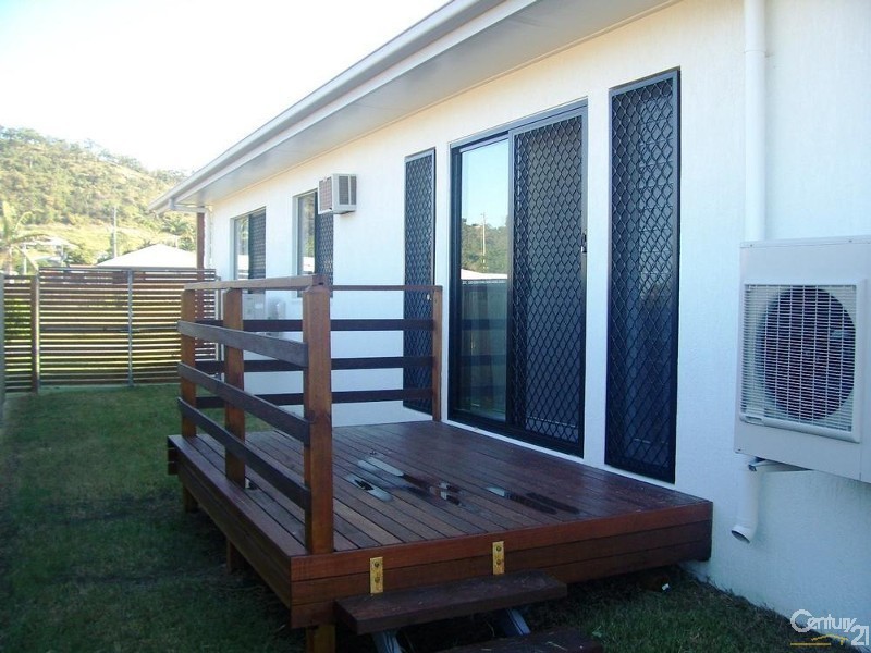 10 TAHLIA CCT, Mount Louisa QLD 4814