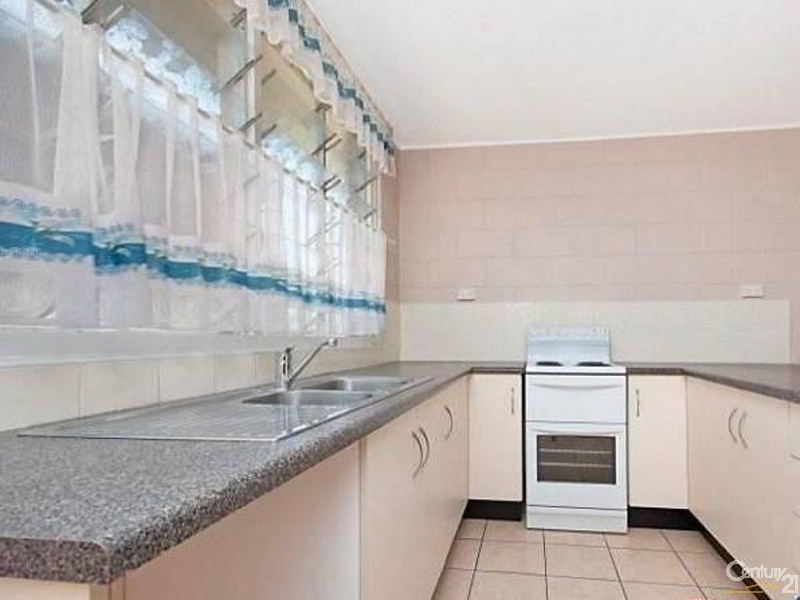 6 SALLOWS STREET, Pallarenda QLD 4810