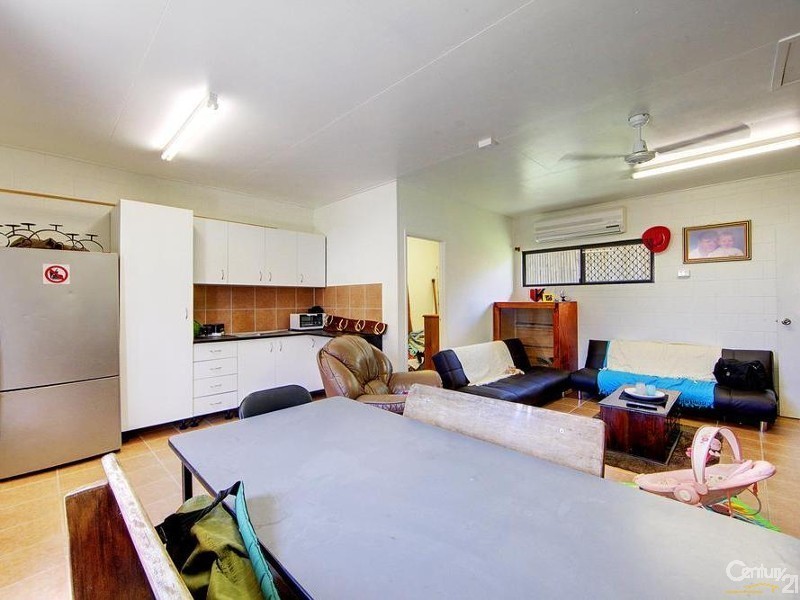 220 RIVERSIDE BOULEVARD, Douglas QLD 4814