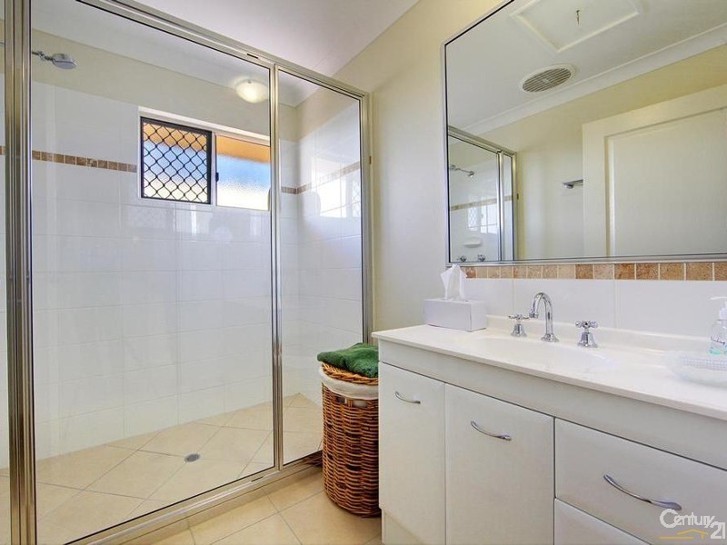 14 CAPRICORN DRIVE, Burdell QLD 4818