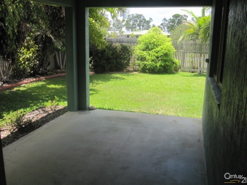 5 LAKEWOOD AVENUE, Kirwan QLD 4817