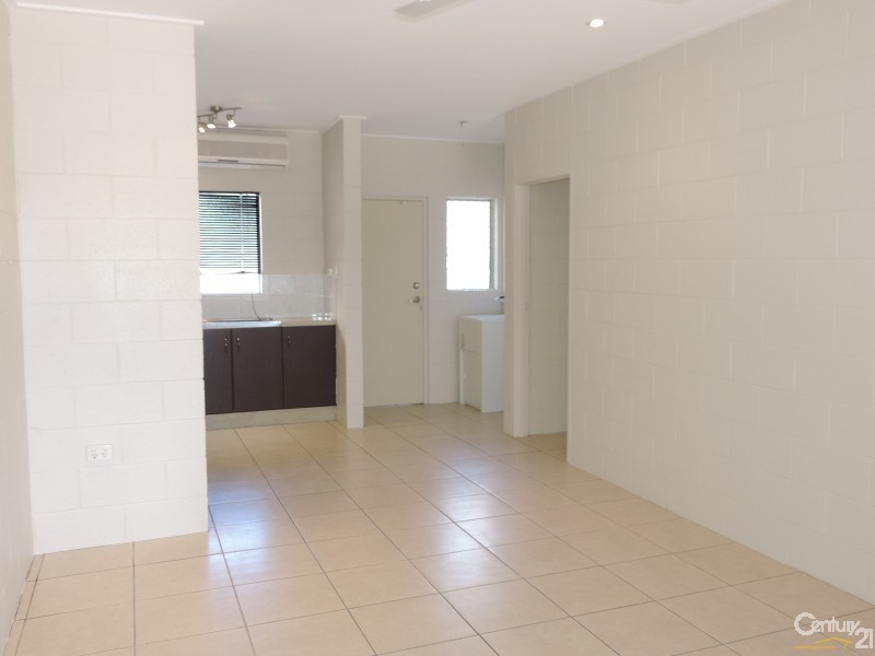 3/17 CRAUFORD STREET, West End QLD 4810