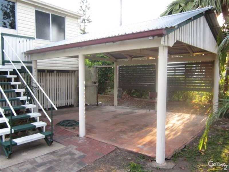 4 VIRGIL STREET, Hyde Park QLD 4812