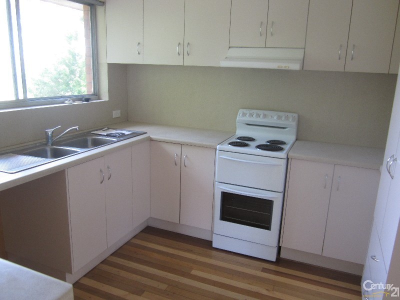 2 KELVIN STREET, Wulguru QLD 4811