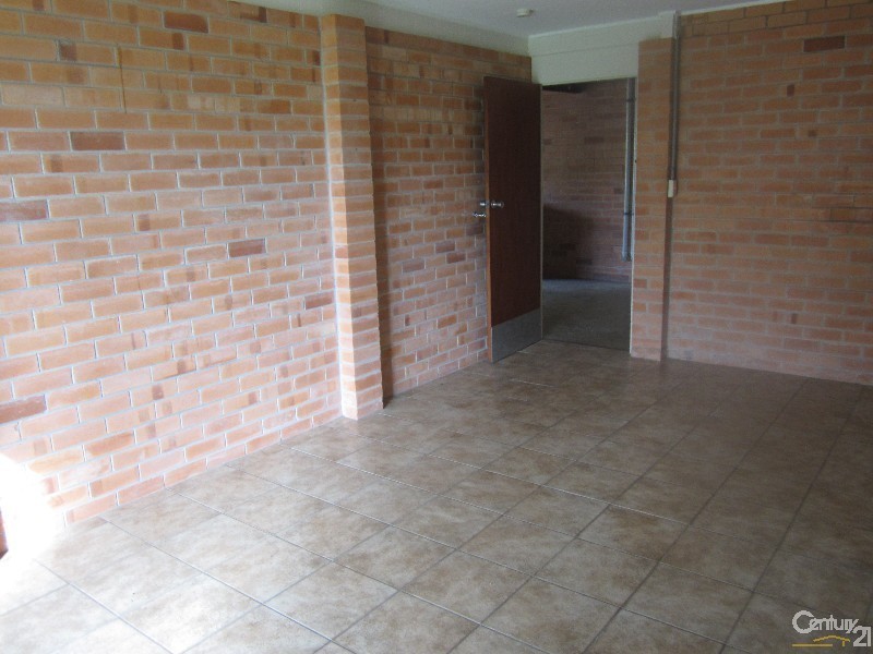 2 KELVIN STREET, Wulguru QLD 4811