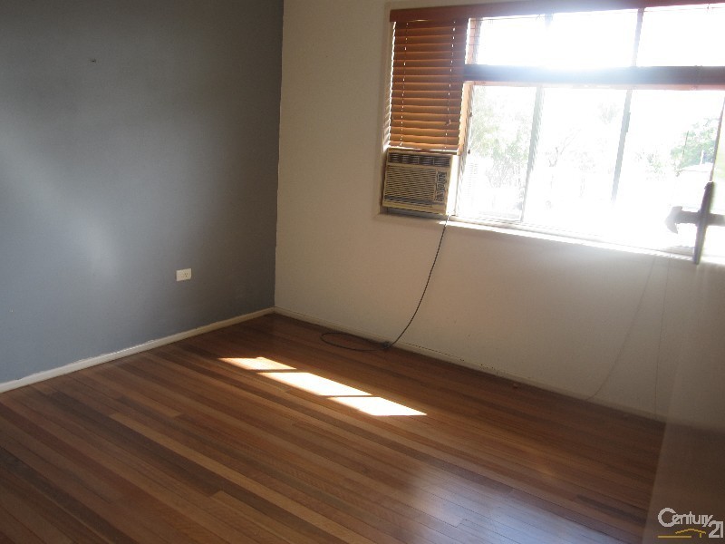 2 KELVIN STREET, Wulguru QLD 4811