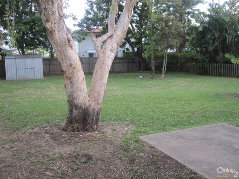 10 WARD ROAD, Kelso QLD 4815