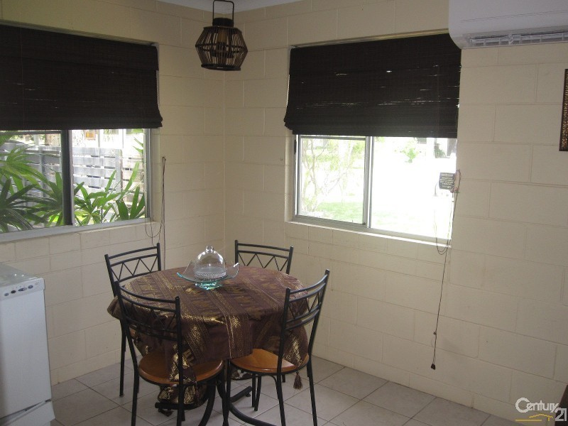 4 REBECCA COURT, Rasmussen QLD 4815