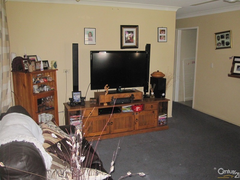 4 REBECCA COURT, Rasmussen QLD 4815