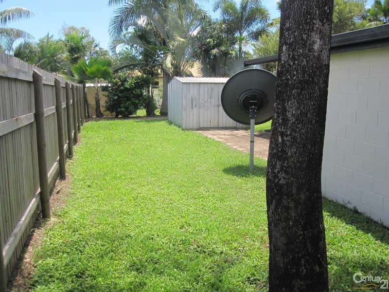 4 REBECCA COURT, Rasmussen QLD 4815