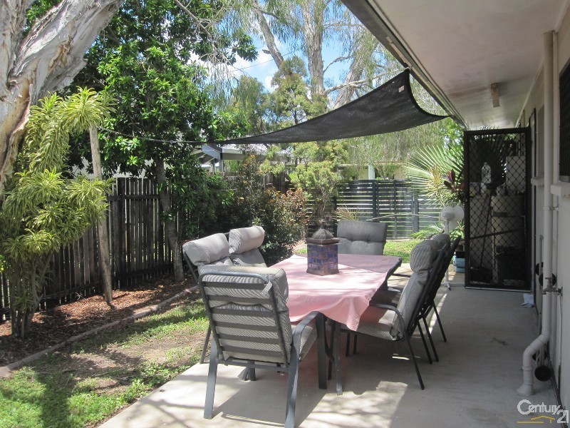 4 REBECCA COURT, Rasmussen QLD 4815