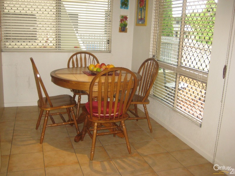 1 DIPROSE STREET, Pimlico QLD 4812