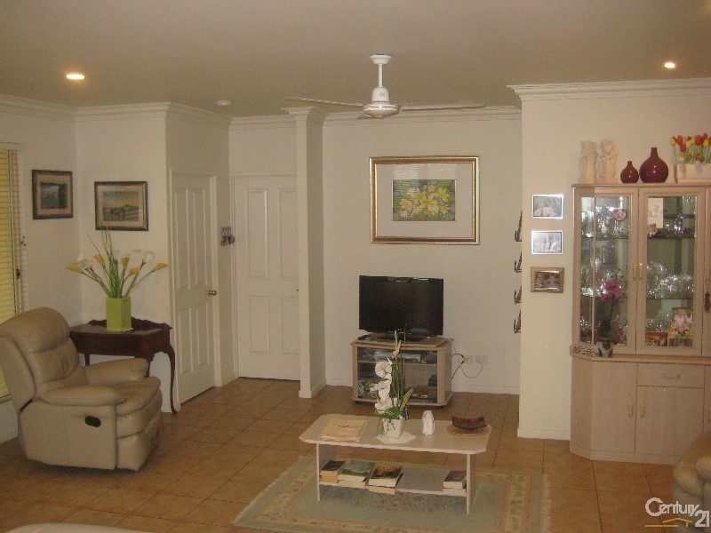 1 DIPROSE STREET, Pimlico QLD 4812