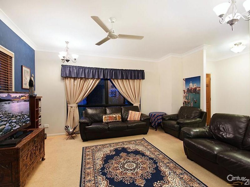 9 SANTIAGO COURT, Mount Louisa QLD 4814