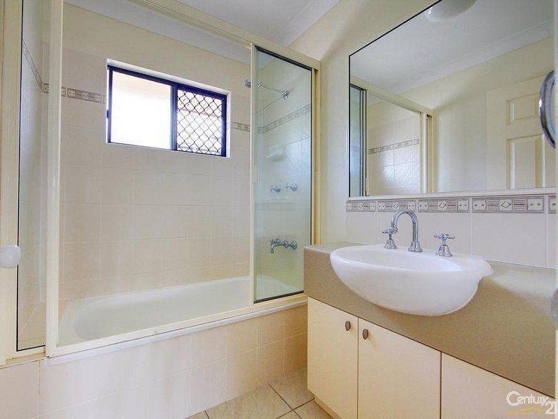 32 MINARET WAY, Mount Louisa QLD 4814