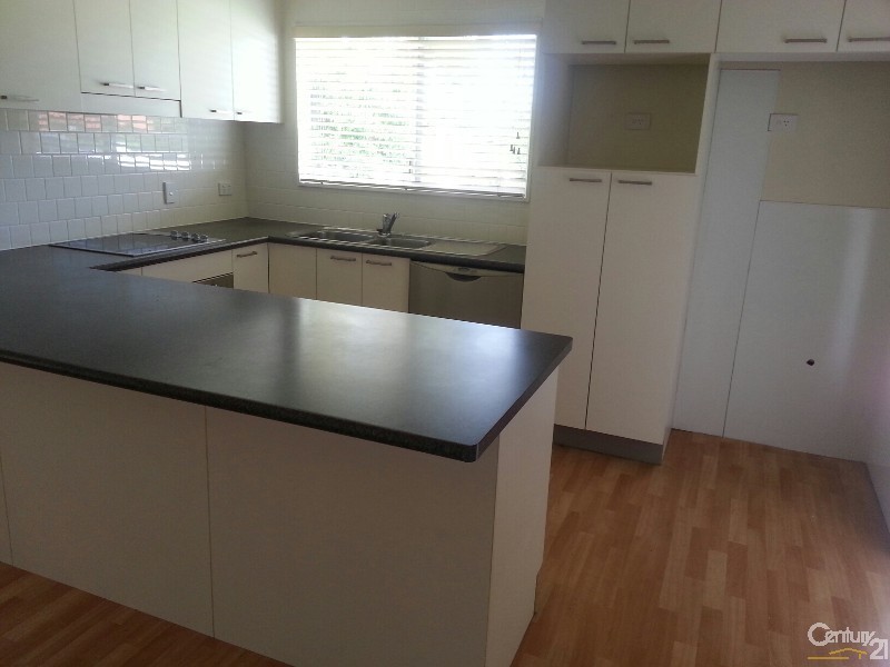 33 DOMMETT STREET, Wulguru QLD 4811