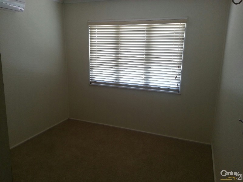 33 DOMMETT STREET, Wulguru QLD 4811