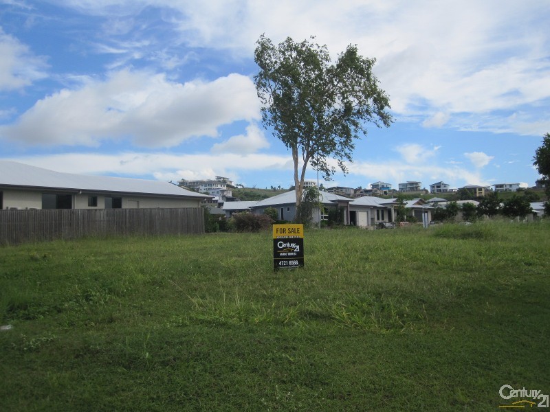 Bushland Beach QLD 4818