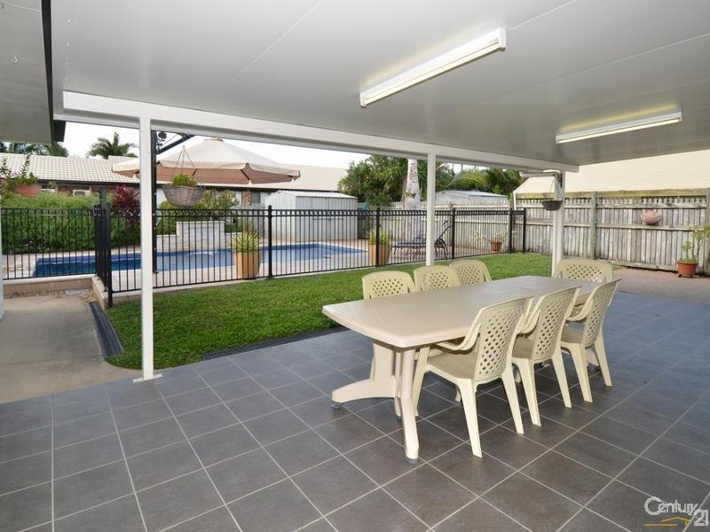 18 WEDDEL DRIVE, Annandale QLD 4814