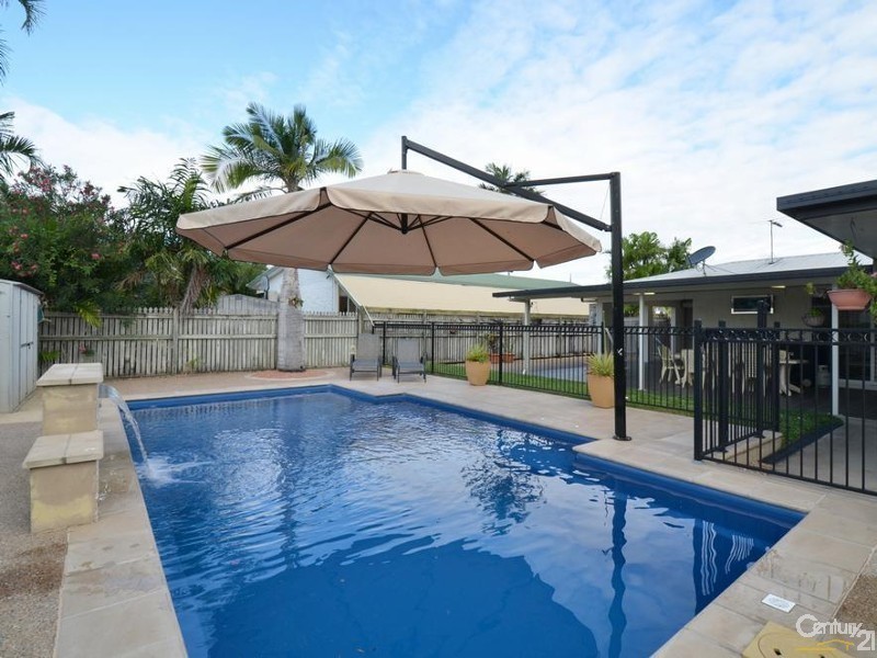 18 WEDDEL DRIVE, Annandale QLD 4814