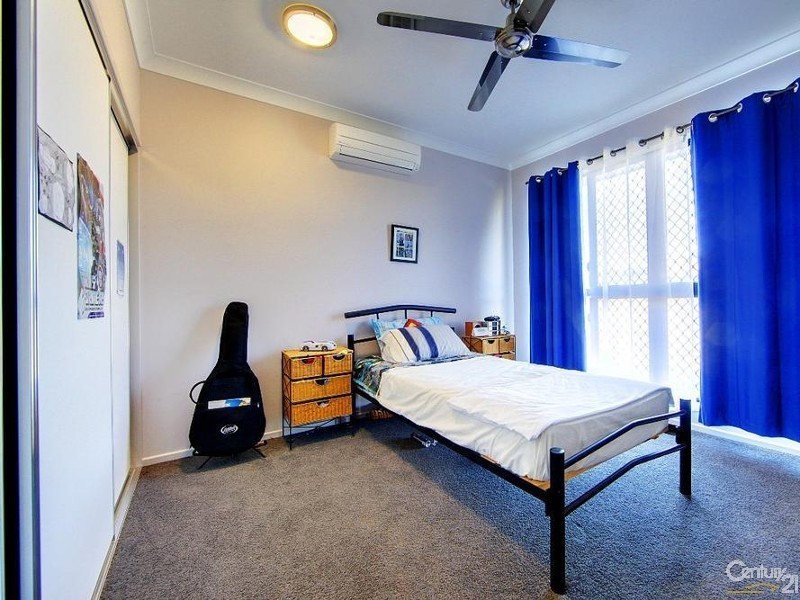 11 NOYLAND ROAD, Alligator Creek QLD 4816