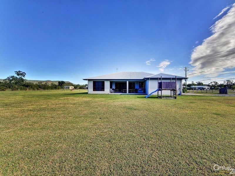 11 NOYLAND ROAD, Alligator Creek QLD 4816