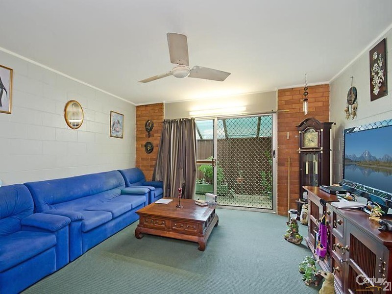 83 QUEENS ROAD, Hermit Park QLD 4812