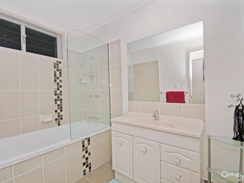 16 CARBINE COURT, Kelso QLD 4815