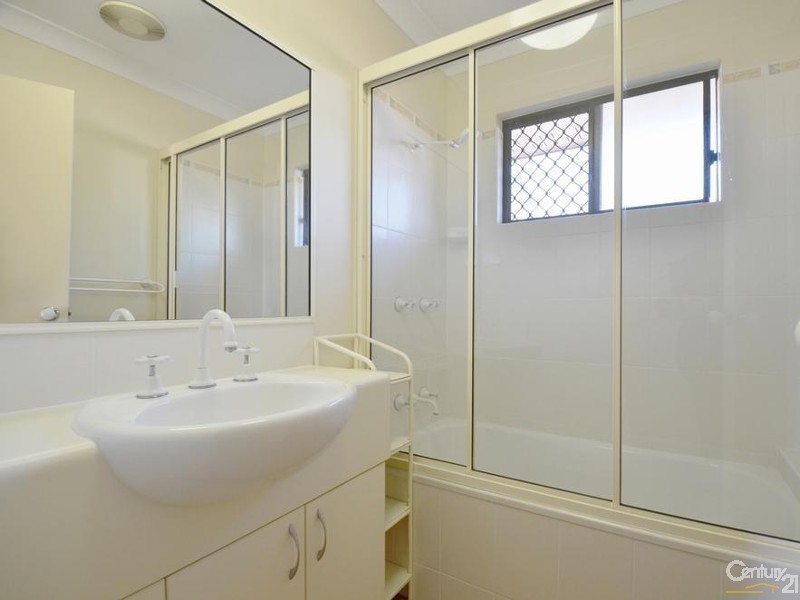 5 BEL AIR AVENUE, Kirwan QLD 4817