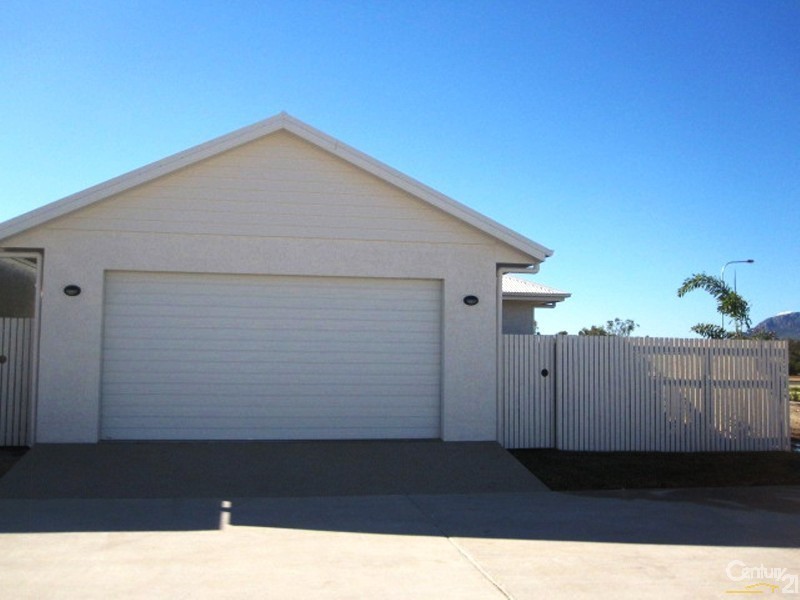 40 GREATER ASCOT AVENUE, Shaw QLD 4818