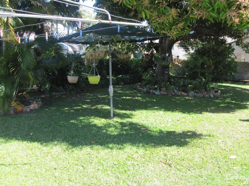 55 LOWTH STREET, Rosslea QLD 4812