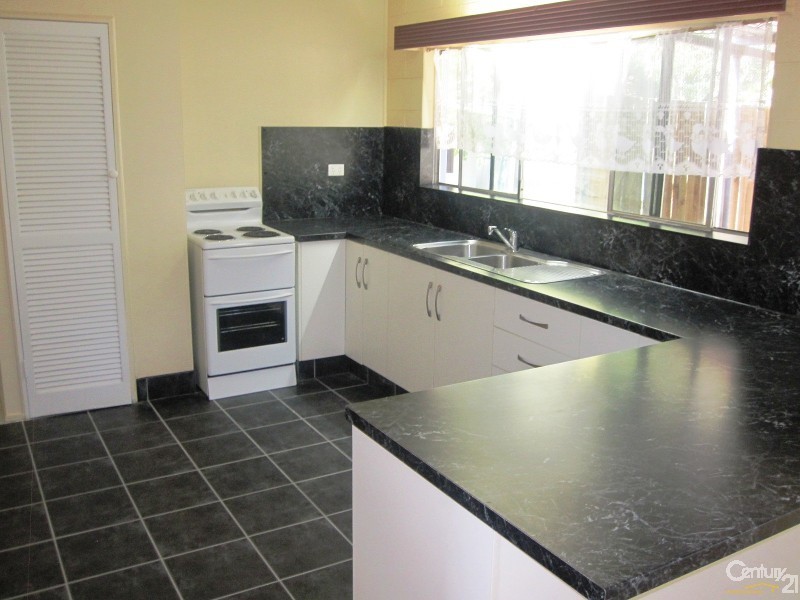 15 BANKSIA STREET, Kirwan QLD 4817